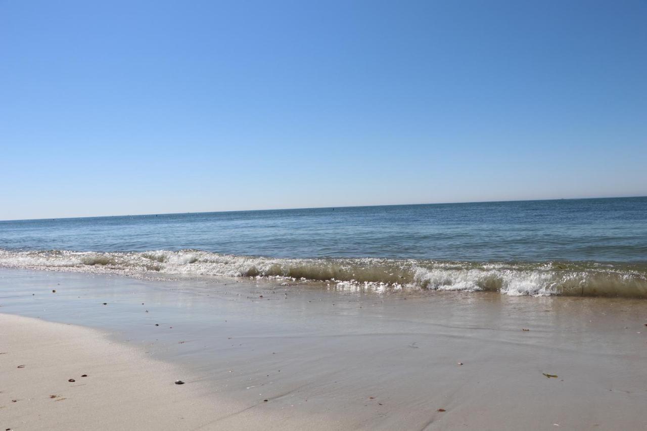 Готель Sunbird Cape Cod Annex Вест-Ярмут Екстер'єр фото