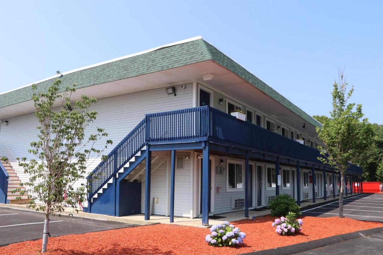 Готель Sunbird Cape Cod Annex Вест-Ярмут Екстер'єр фото