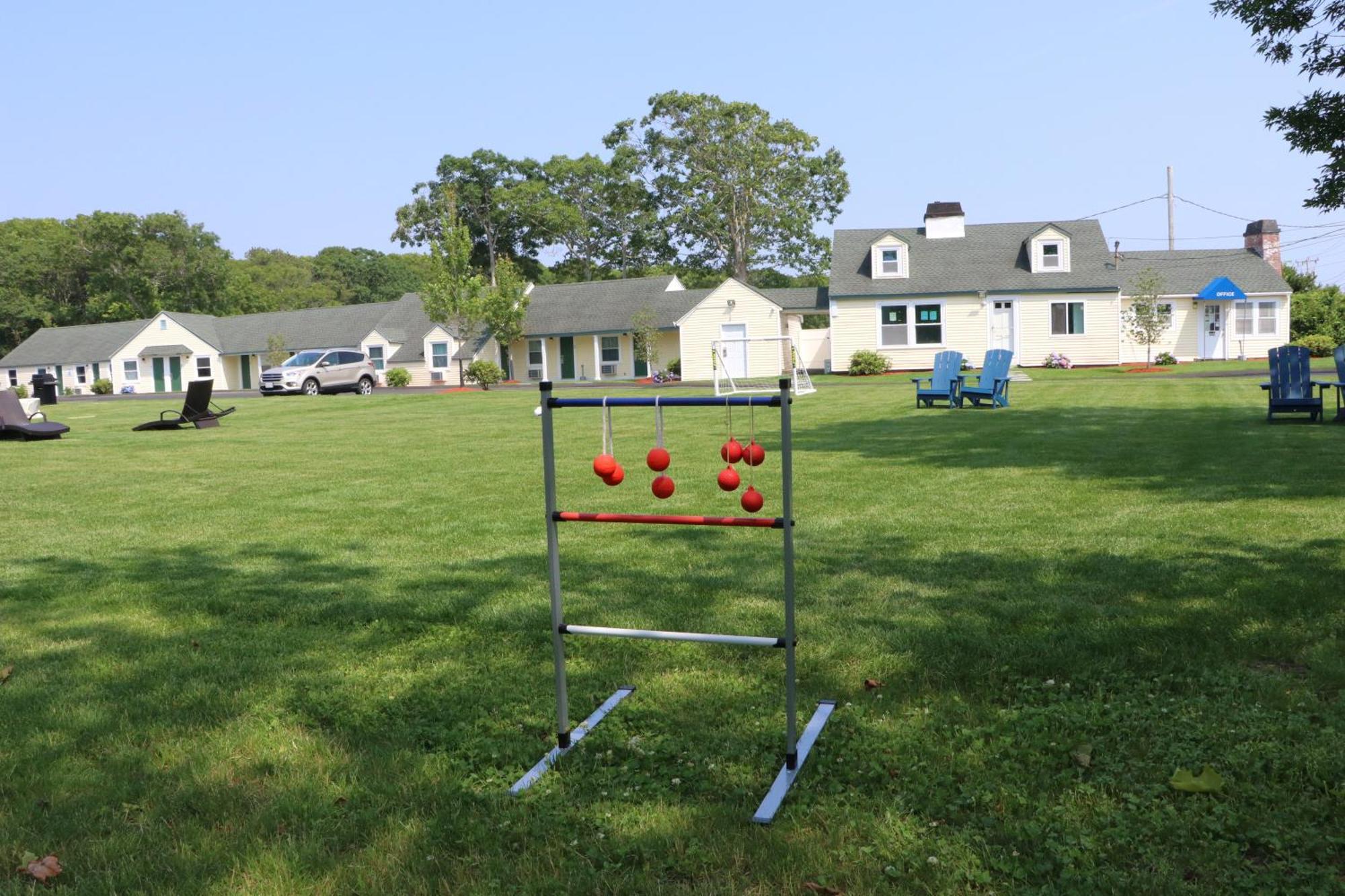 Готель Sunbird Cape Cod Annex Вест-Ярмут Екстер'єр фото