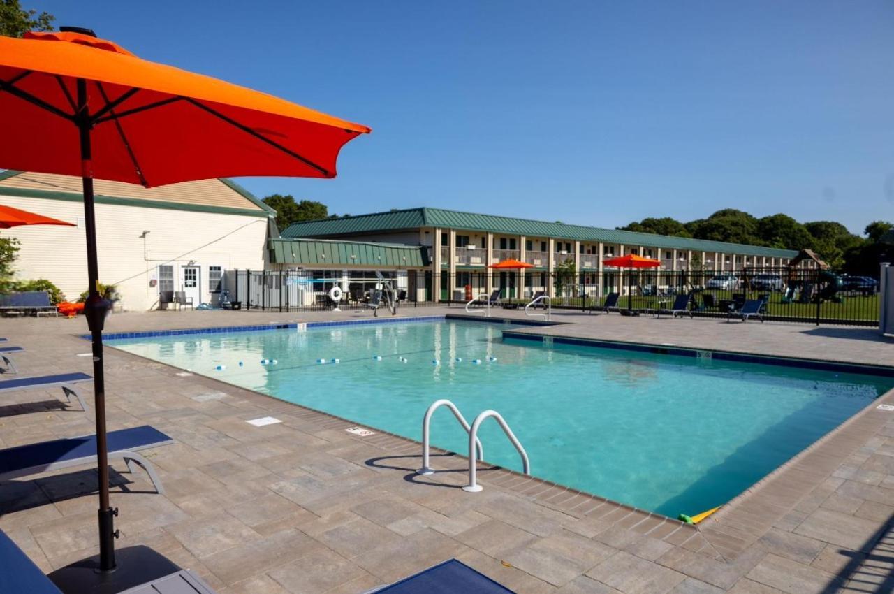 Готель Sunbird Cape Cod Annex Вест-Ярмут Екстер'єр фото